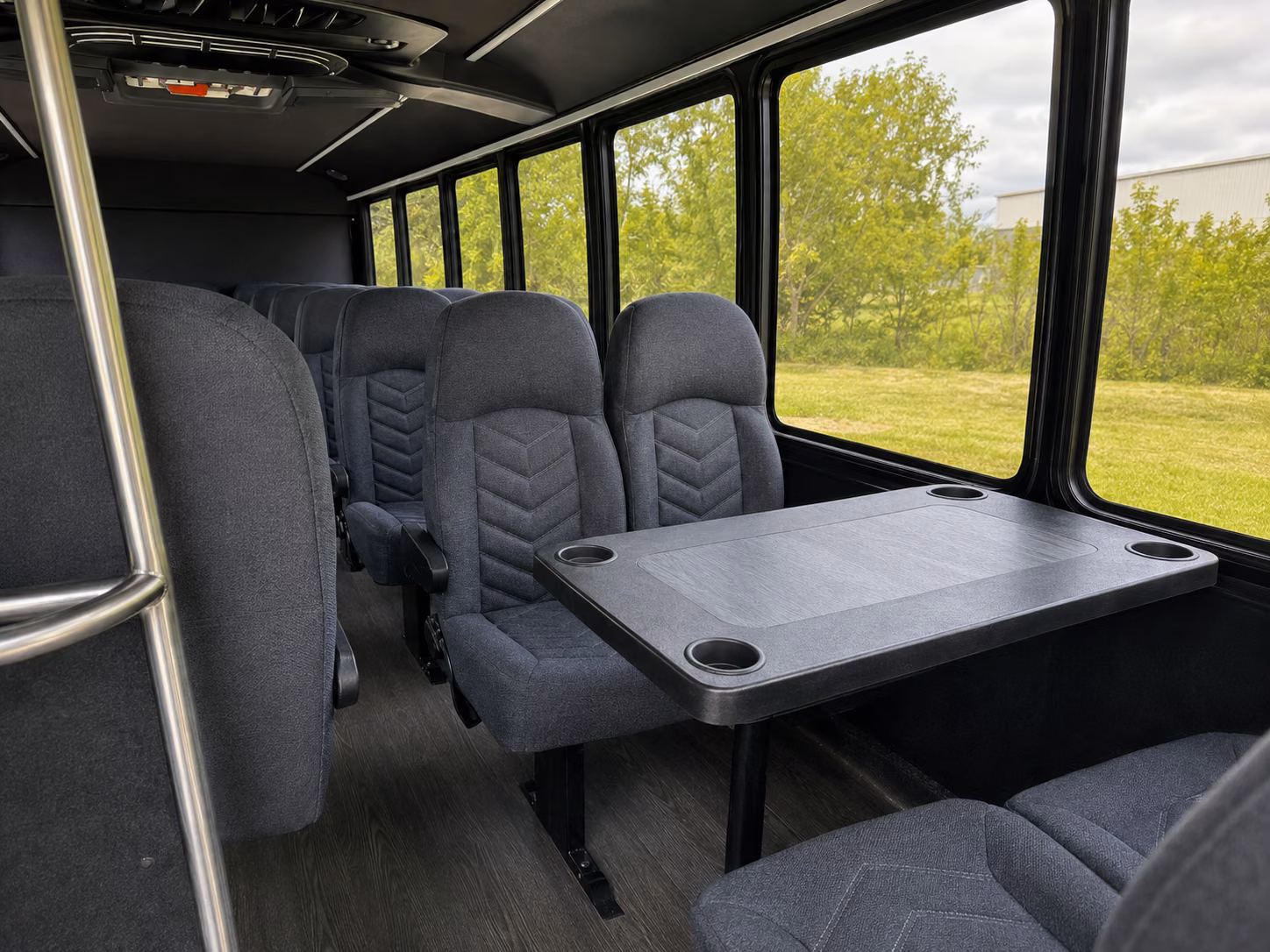 book the perfect ride for your next airport transfer 2