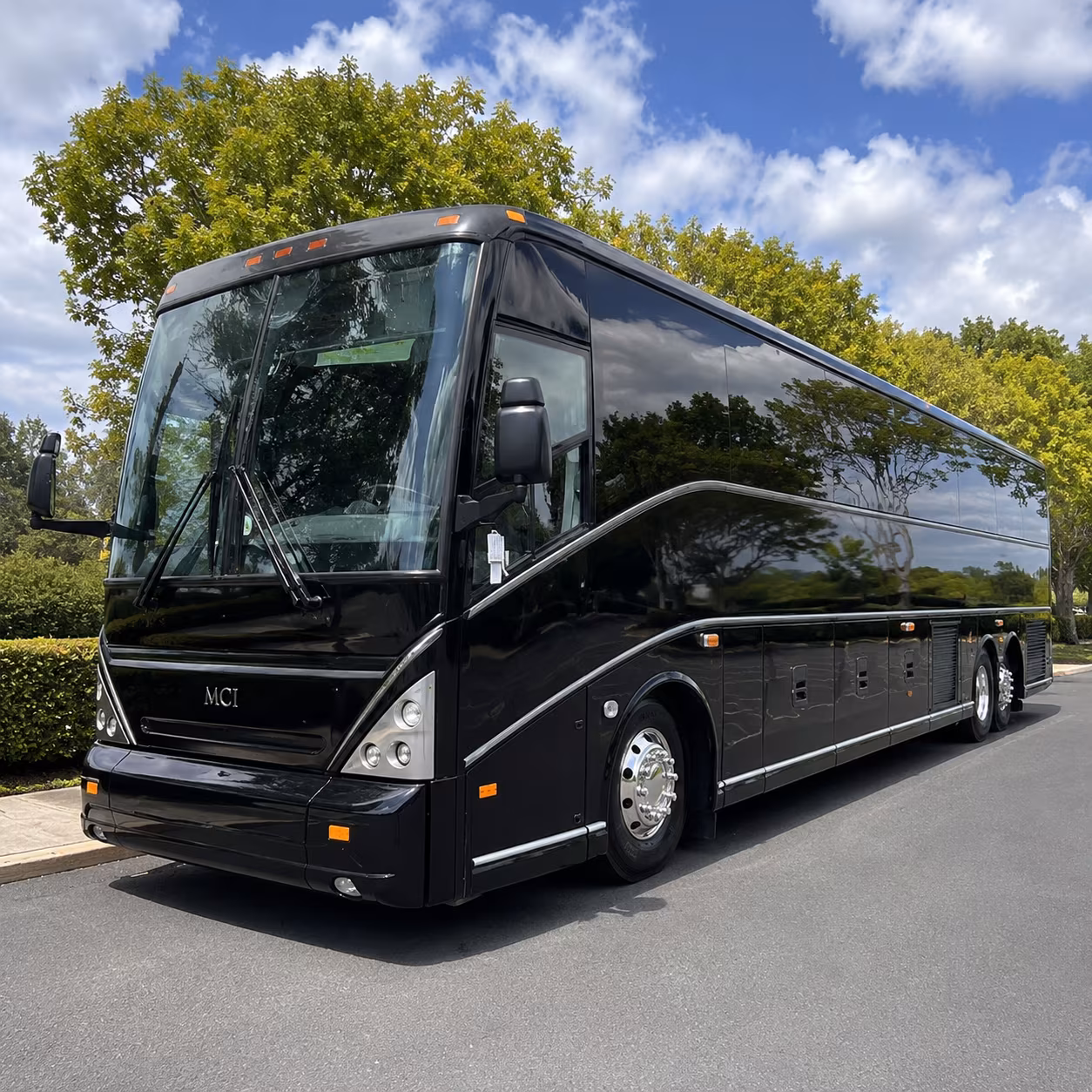 charter buses and party buses to detroit lions games at ford field