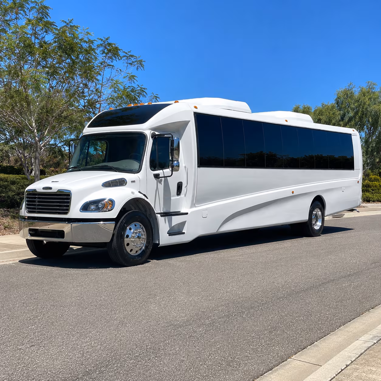 sterling heights 28 passenger minibus